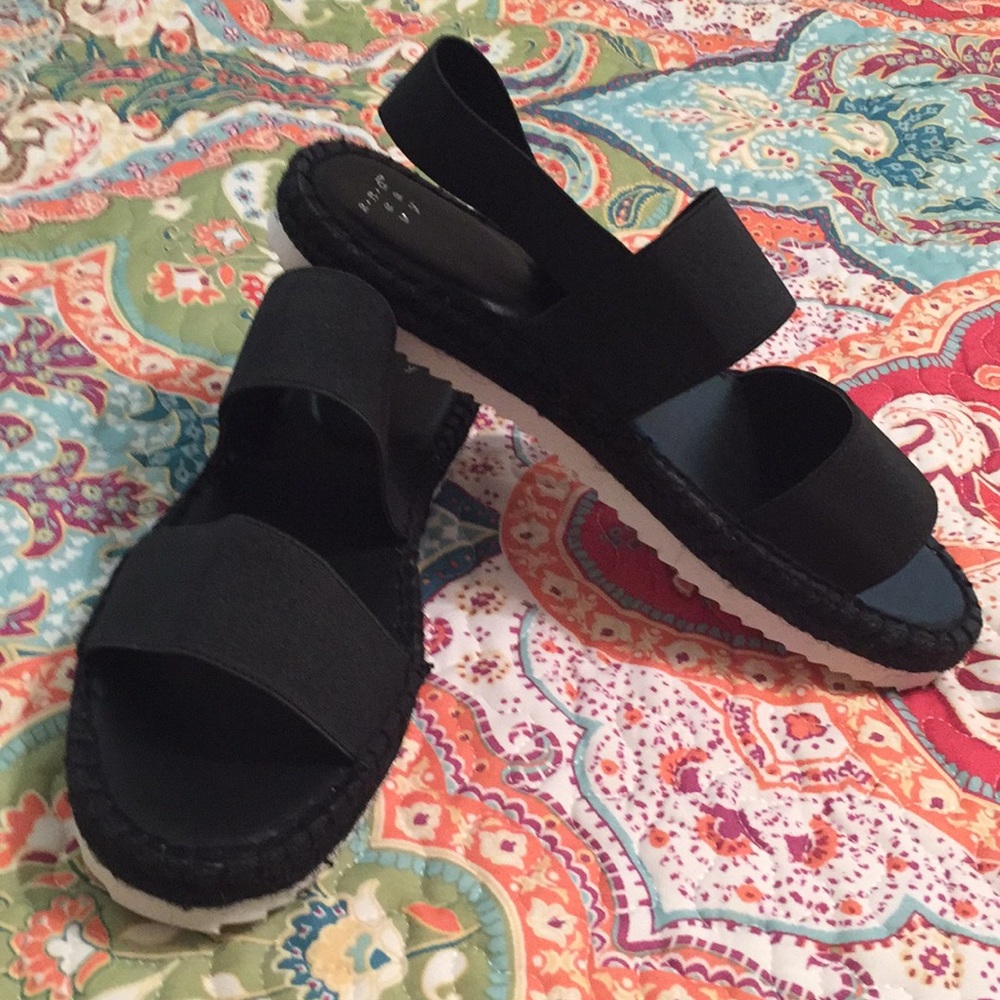 Women’s Black Sandals